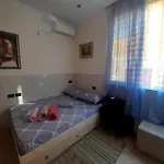 Apartamento Lovely Amd Quite Appartament 1-1 *