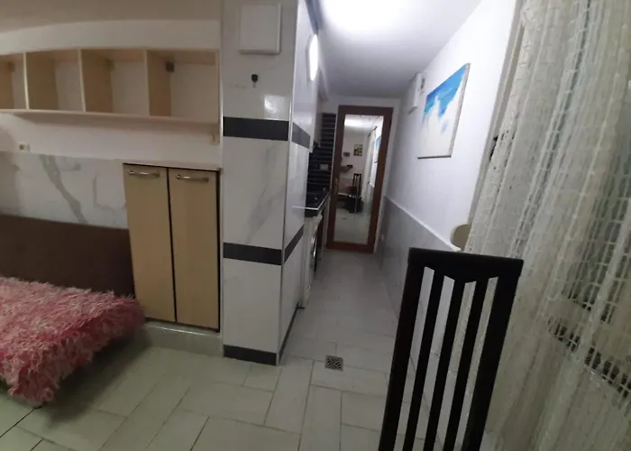 Appartement Lovely Amd Quite Appartament 1-1 Tirana