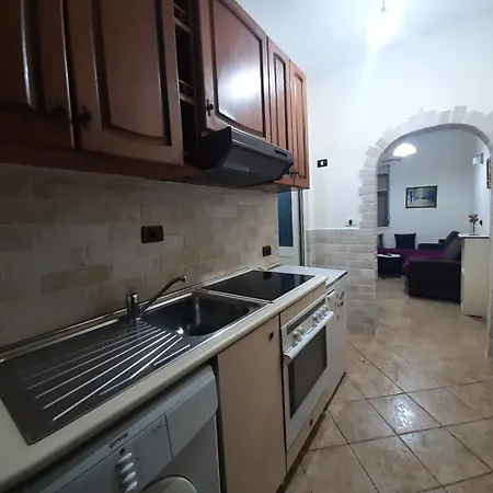 Lovely Amd Quite Appartament 1-1